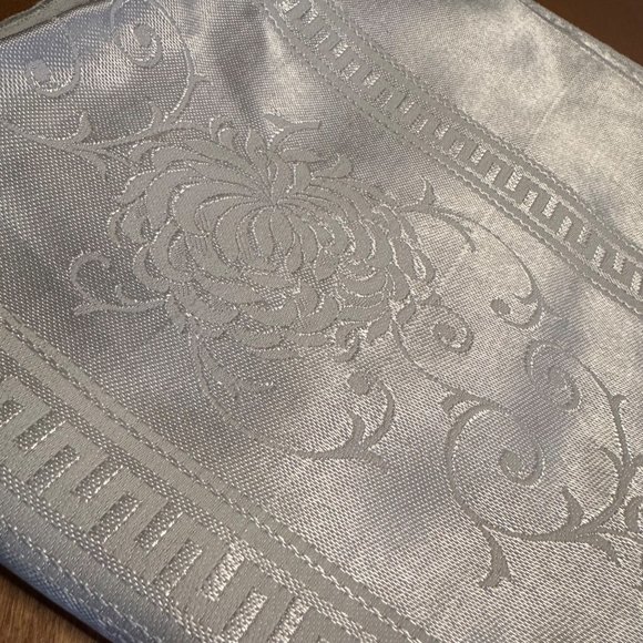 Sold🎈Damask Tablecloth Rectangular Floral Swirl Greek Key Border White - Picture 11 of 11